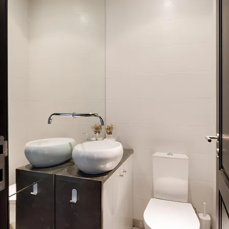 Pateo Renato Baptista 2-br In Arroios * Lisbon