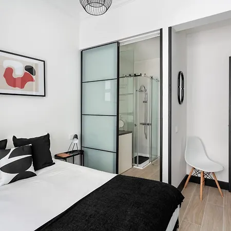 Pateo Renato Baptista 2-br In Arroios Lisboa